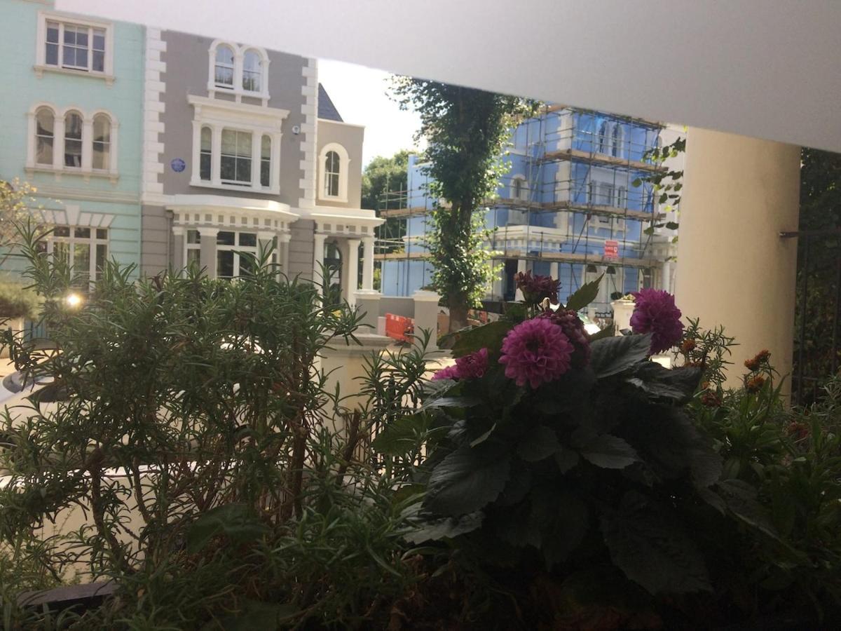 Апартаменты Notting Hill Charm -Sleeps 5 - Urban Retreat Лондон Экстерьер фото