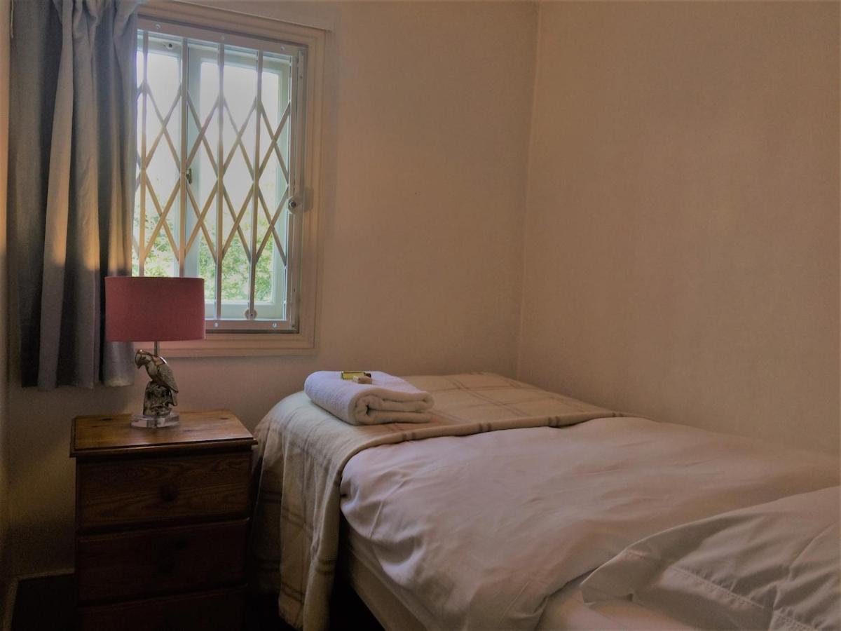 Апартаменты Notting Hill Charm -Sleeps 5 - Urban Retreat Лондон Экстерьер фото