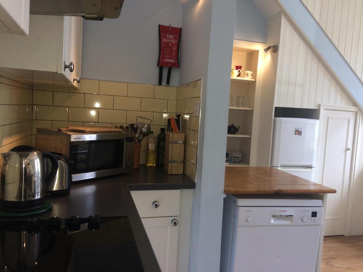 Апартаменты Notting Hill Charm -Sleeps 5 - Urban Retreat Лондон Экстерьер фото
